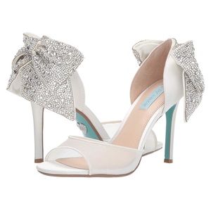 Blue by Betsy Johnson SB Blaze Pump Size 11